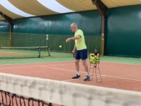 Postanowienia noworoczne – dlaczego tenis to jedna z najlepszych decyzji na nowy rok?